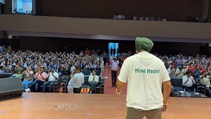 An amazing experience of Mind Programming Session at Delhi Public School Rudrapur #HarmanTheCharger #HypnoSingh #Hypnotism #HarmanSinghHypnosis #HarmanSinghMindHealer #MindProgramming | Harman Singh Motivational Speaker