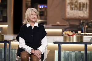 Martha Stewart Now Has a Ghost Hologram Mirror, and Everyone's Obsessed