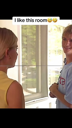 I like this room😅🤣 #popstar #comedia #romance #aaroncarter #funny | aaron carter popstar movie 2005