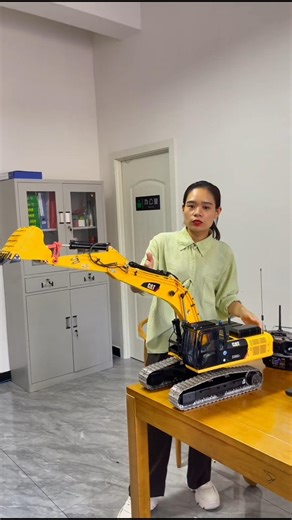 amazing RC big size excavator truck