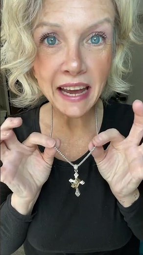 Elegant Cross Pendant Necklace Review: Style, Durability, and Meaning#necklace #cross