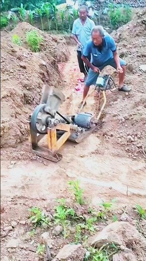 Machine Levels Ground Perfectly for Concrete Pouring !