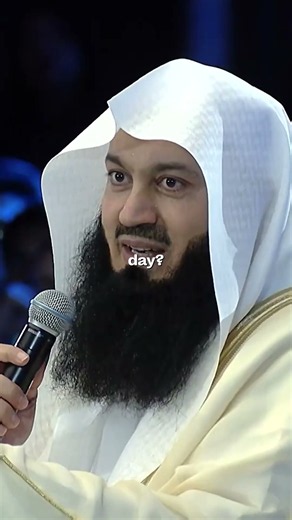 Be a Leader, Not a Follower | Mufti Menk
