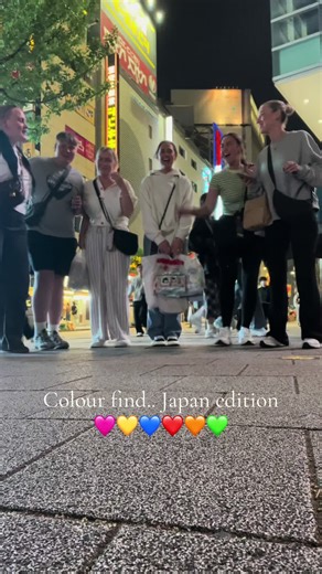 Japan Color Hunt: Pink, Yellow, Blue & More!