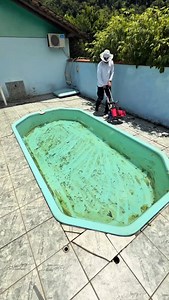 Salvando o lazer do resto do verão de uma família #reels #piscina #piscinalimpa #mestredaspiscinas #piscineiroprofissional #piscinaemcasa | Mestre das Piscinas