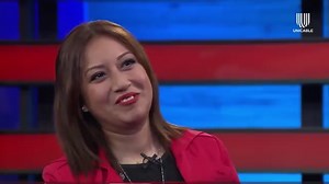 4.5M views · 54K reactions | Una mujer muy escéptica deja que Mhoni Vidente le lea las cartas, ¿podrá hacer qué la chica crea en la magia? 樂 Todos los jueves te esperamos a las 10:30 p. m. MEX en #TerapiaDeShock 裡 Silvia Olmedo por la señal de #Unicable | Unicable | Facebook