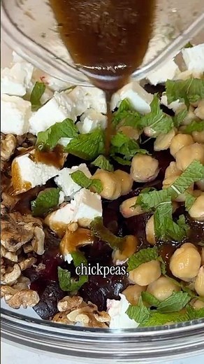 How to make my FAVE Beetroot Salad recipe with feta, walnuts and chickpeas! A great BBQ side dish.