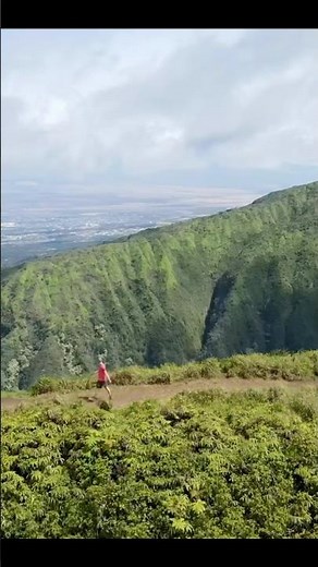Waiheʻe Ridge Trail Maui | One of the Best Hikes in Hawaii