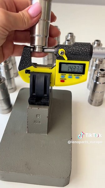 Injector sleeve 1629459 Each injector sleeve (cup) for DAF 105/106 is manually inspected. Quality is under control, same-day shipping upon payment #daf #paccar #daf106 #dafxf #dafcf #tik_tok #dafxf105 #dafxf106 #injectorsleeve_paccarmx11 #dafmx13 #dafmx11 #mx11 #1629459 #injectorsleeve_paccarmx13 #lenoparts