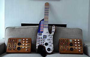 SMOMID is a Mega-powered MIDI guitar | Arduino Blog