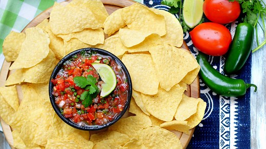 Fresh Salsa with Cilantro & Lime