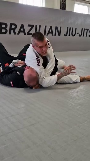 Lapel Choke With Elbow Pressure. 🥷🥋 Go train, Have Fun! Jiu-Jitsu Never Dies ☠️ @manto_original @kernowbjj @grapplers_soap @kernowresiliencehub @loyly.health #lapelchokes #bjjvideo #jiu_jitsu_videos #bjjallday #trainhardhavefun | Miko BJJ / Tattoo addict