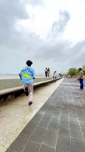 ‏🫣🫣Girl for my love you got slapped by your friend