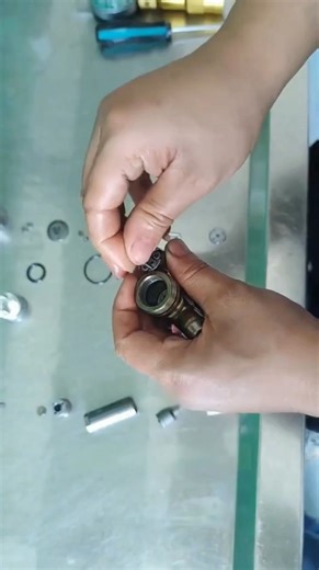 Jet Chuh on Instagram: "CAT 320D C6.4 Fuel Injector Assembly: Complete Step-by-Step Guide "Ready to assemble a CAT C6.4 fuel injector​ for your 320D excavator? Let me walk you through the complete assembly process​ – step by step! ⚙️🔧 Step 1: Clean & Inspect​ 🧼 Clean all parts in diesel fuel – no dirt allowed! 🔍 Inspect nozzle tip, needle valve, and body for damage ⚠️ Replace any worn or damaged components Step 2: Install Needle Valve​ 🔧 Dip needle valve in clean diesel 🔄 Insert into nozzle