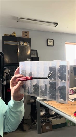 Automotive clip kit with tool #automobile #clips