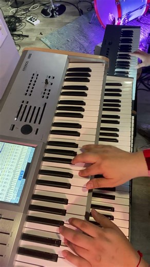 Intro de la canción "Dime que no te perdí"