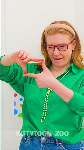 🔁 Silly Backward Video! 🍕 Un-Painting a Shirt! 👕 So Fun! 😄✨