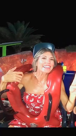 Girls Play Slingshot #slingshotrider #slingshot #riders | Slingshot04