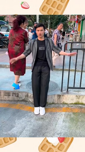 17K views · 16 reactions | Floating technique#Magic floating#Fly#Become the focus#magic tutorial | Fe RNa NDEs M8 | Facebook