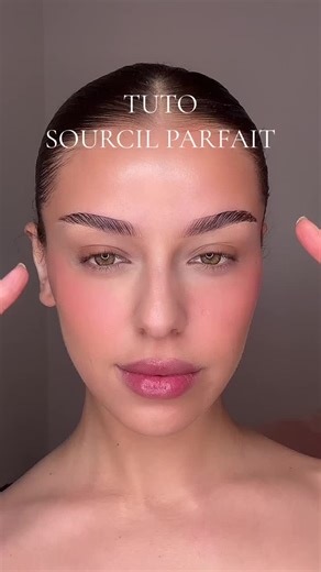 Tuto Sourcils Parfaits ! Maquillage et Beauté - Astuces et Conseils