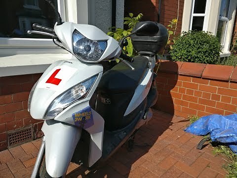 How to ride a 50cc Moped/Scooter (UK)