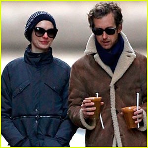 Anne Hathaway: ‘Daily Show’ Interview!