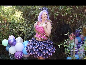 How to make a skirt out of old vinyls, inspired by Alice in wonderland