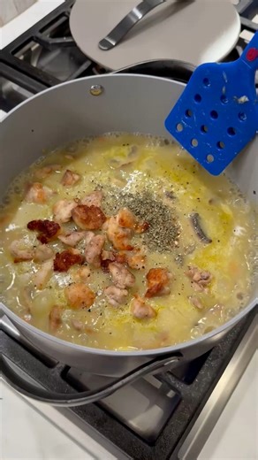 Greek Chicken Stew 🍋 https://hungryhappens.net/greek-lemon-chicken-stew-one-pot/ ✨✨Comment RECIPE to receive a link 🔗 in your DMs ✨✨✨ | hungry happens