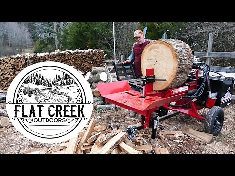 Wolfe Ridge Pro 28C Splitting BIG Oak Rounds