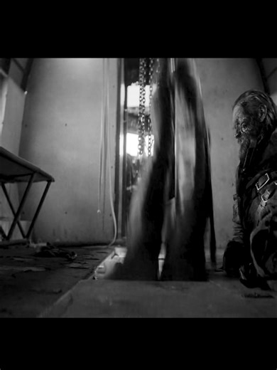 レオン映画解説：驚愕の生還シーン