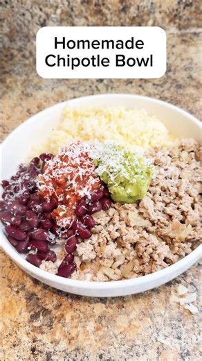 Homemade Chipotle-Style Bowl 🥗🔥 | Rice, Turkey, Beans, Guac
