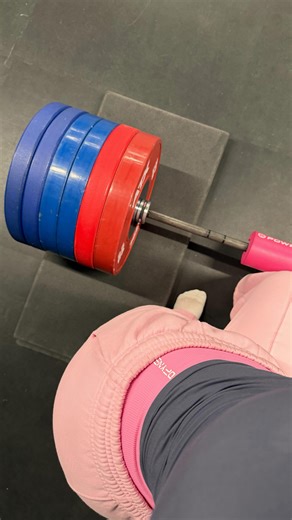 ✨ 𝑪𝒉𝒓𝒊𝒔𝒊 ✨ on Instagram: "I promise I‘m nice 😂 ad Outfits @aybl code CHRISI #relatable #gymhumor #legday"