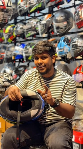 HOW TO USE D RING LOCK SYSTEM IN HELMETS | @motofyhelmets #helmetshop #bikerhelmets #agvhelmets
