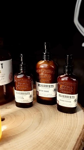 No hay excusas, hay kits. Todo lo que necesitas para cuidarte, en un solo pack. Beardburys Essentials. Carácter masculino. Botánico & Natural. Cuidado simple y eficaz. | Beardburys Essentials