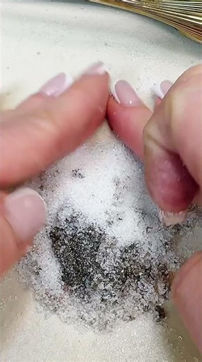 NO ACETONE NEEDED! This Nail Polish Trick Will Blow Your Mind 🎨✨