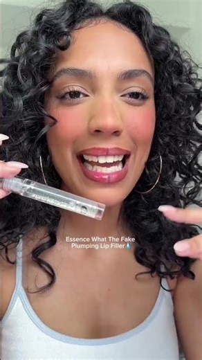 Testing out the essence What The Fake Plumping Lip Filler✨💋