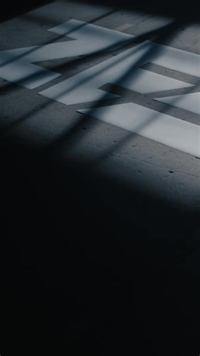 ZEEHO AE8 MAX⚡Not just your ultimate urban commuter — it’s a true track conqueror. Powered by a high-performance mid motor, the AE8 MAX delivers explosive torque on demand, launching from a rocket-like start straight into super-speed. ⚡ Performance Highlights • 0–50 km/h in 2.4 s (ZEEHO Lab) • Max speed ≥ 100 km/h • Boost Mode: 3min/time 🛡 Built to dominate, built to last The high-strength frame has passed over 500,000 durability tests, featuring a 2.5 mm main tube made from automotive-grade 20