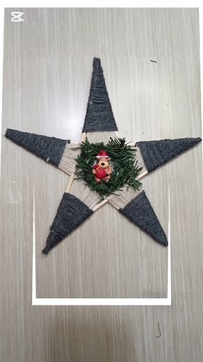 10K views · 47 reactions | Como decorar una estrella para navidad. #2025newyear #trendingreelsvideo #happynewyear2025 #idea #pasoapaso #navidad #decoration #esfera #ArboldeNavidad #decoracion #tutorial #vela #vasos #pasoapaso #tutorial #creatividad #cuadros #reciclar #rose #Ramos #merrychristmas #copas #esferasnavideñas #santaclaus | Navidad Magic | Facebook
