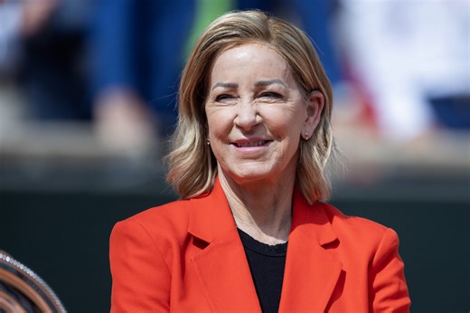 Chris Evert picks between Serena Williams, Steffi Graf and Martina Navratilova as the greatest women's player ever