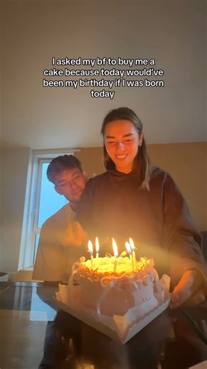 LuvBricks on Instagram: "Share this with your loved one 🤣👩‍❤️‍👨 ——————————— #couple #couplegoals #love #heart #boyfriend #girlfriend #lover #relationship #laugh #meme #couples #kiss #forever #inlove #us #usa #soulmate #duo #romance #affection #bae"