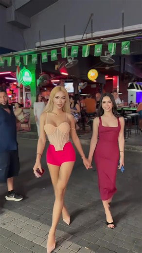 Walking Street freelancers #walkingstreet #pattaya #viral | BKK Night