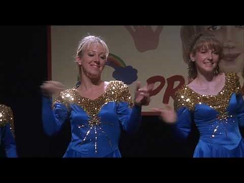 Summer and the Happy Hands Club. Napoleon Dynamite( 2004)