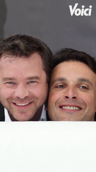 Vidéo hommage à Bruno Salomone. Le comédien, disparu à 55 ans d’une longue maladie, laisse derrière lui une carrière marquée par l’humour et des rôles devenus cultes. Révélé avec la troupe Nous Ç Nous aux côtés notamment de Jean Dujardin, il avait conquis le grand public dans la série Fais pas ci, fais pas ça avec son inoubliable Denis Bouley. Un artiste populaire et profondément apprécié. #brunosalomone #rip #nousçnous #faispascifaispasça