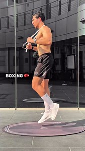187K views · 44K reactions | 壘 Boxing flow combo @timelessjump 1️⃣ Toe to Heel Classic Footwork 2️⃣ Split to Cross : X-Footcross Go get it! Rope & mat by @timelessjump #timelessjump #betheflow . #jumprope #skipping #boxing #boxer #boxingislife #jumpropeworkout #skippingrope | Always Ghadi Jumpman | Facebook