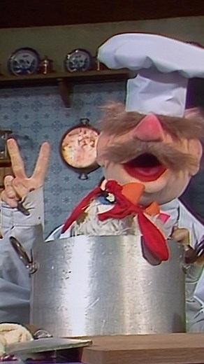 The Muppets on Instagram: "And now, The Swedish Chef presents his recipe for “Chîckēę in dè bãskëė.” 🗑️🐔 Stream The Muppet Show on @DisneyPlus. #TheMuppets70"