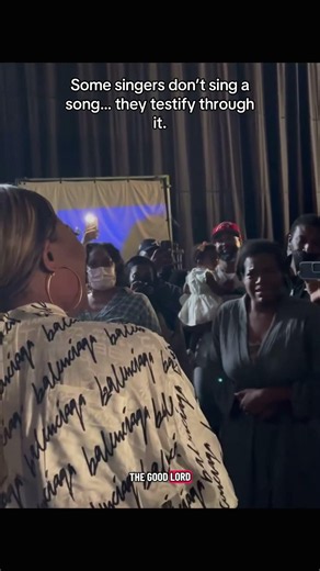Le’andria Johnson sings “happy birthday” to Fantasia 😍 #shorts
