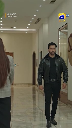 Zawar ke Paras se phir mulaqat hoo gae. #whattowatch #foryoupage #foryou #MominaIqbal #JunaidKhan