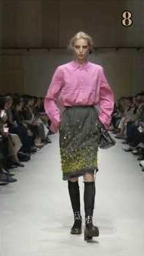 PRADA FW26 | 20 Models SHATTER the Runway! 🤖 Is Quiet Luxury OFFICIALLY Dead? ✨