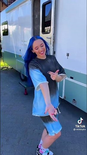 песня Клавы Коки ПОДУШКА