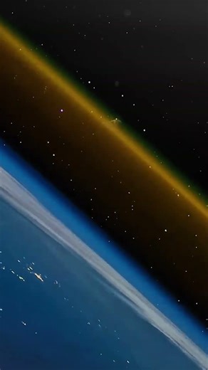 🟠🟡 ఆరెంజ్ ఫైర్ గ్లో ఎందుకు కనిపిస్తుంది? | Reentry Plasma 🔥🚀